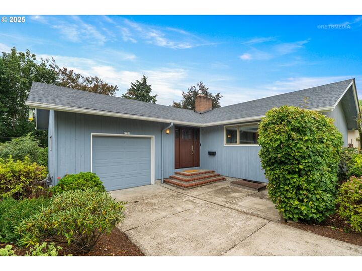 Property Photo: 6731 SW 11th Dr OR 97219