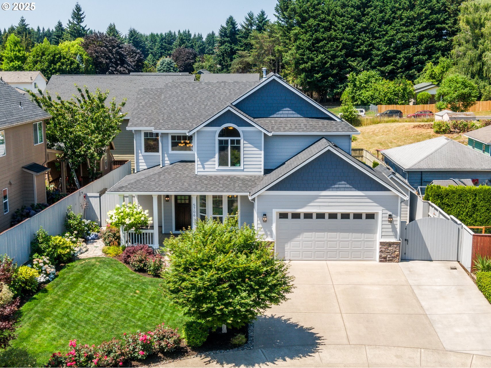 Property Photo: 5706 NE 65th Ct WA 98661
