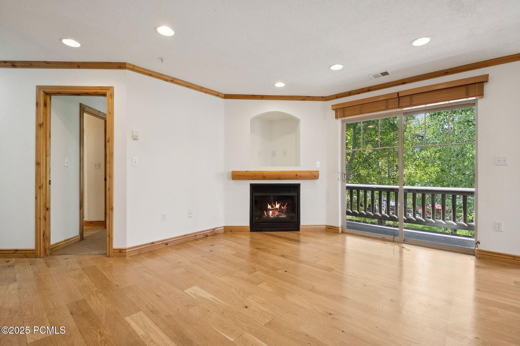 Property Photo: 1729 W Fox Bay Drive Unit J201 UT 84032