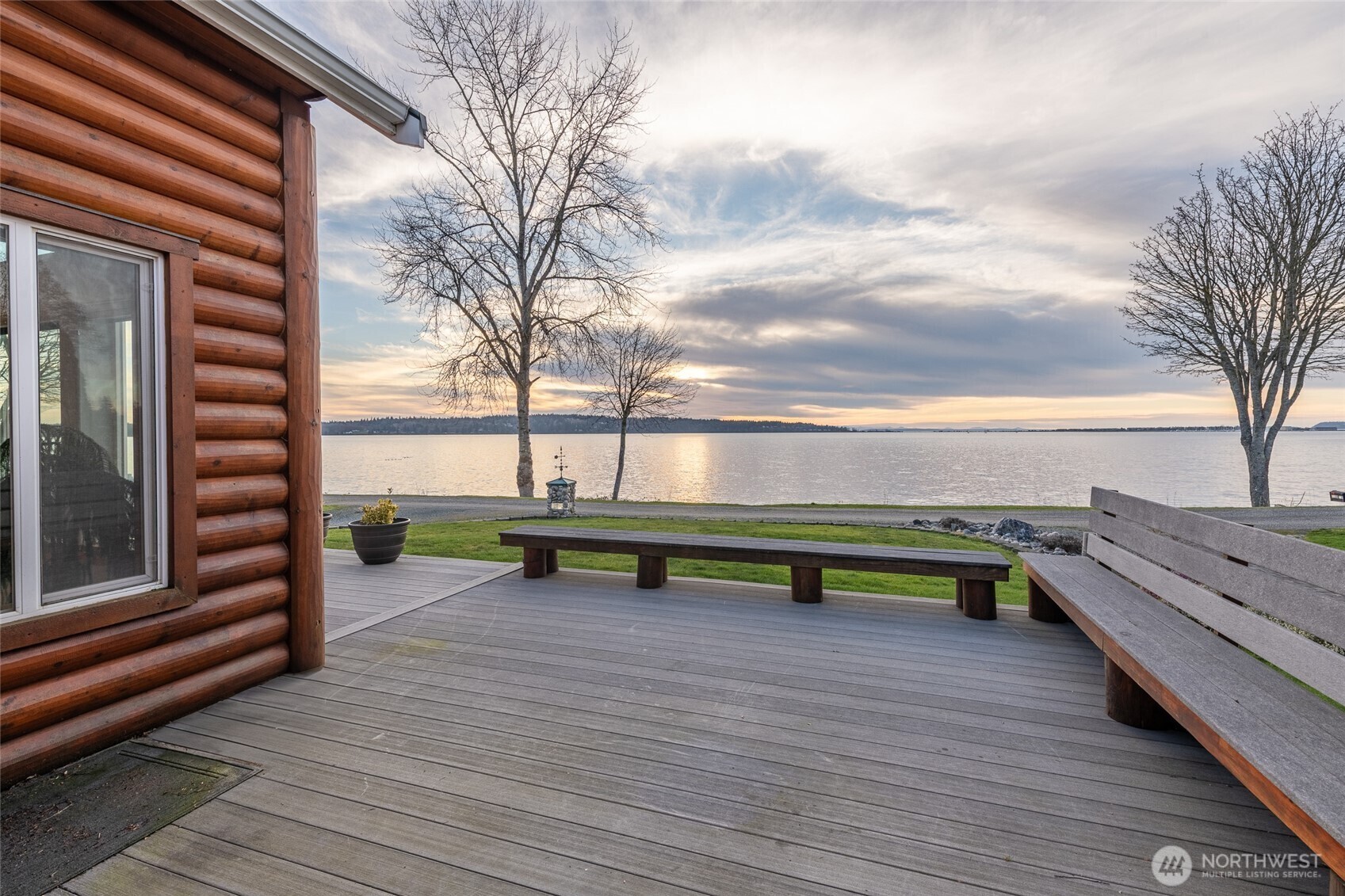 Property Photo:  2176  Montfort Avenue  WA 98230 