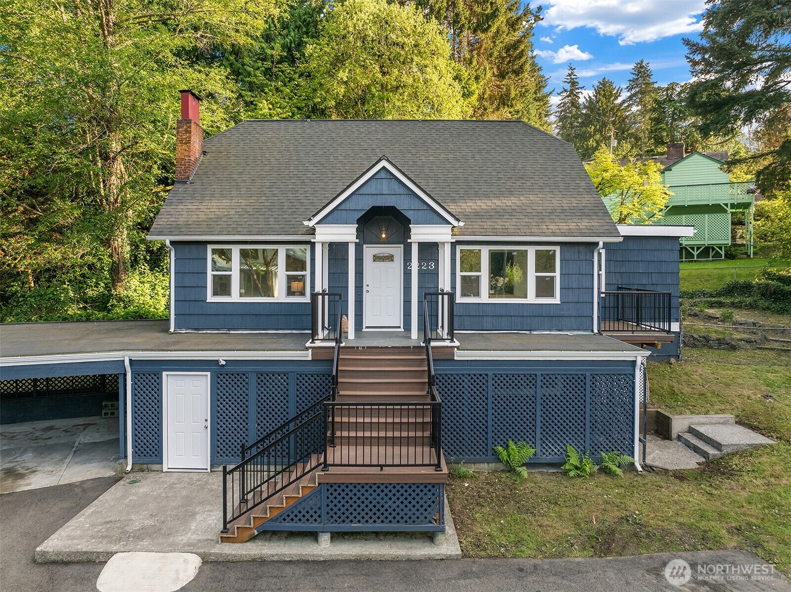 Property Photo: 2223 NE 125th Street WA 98125