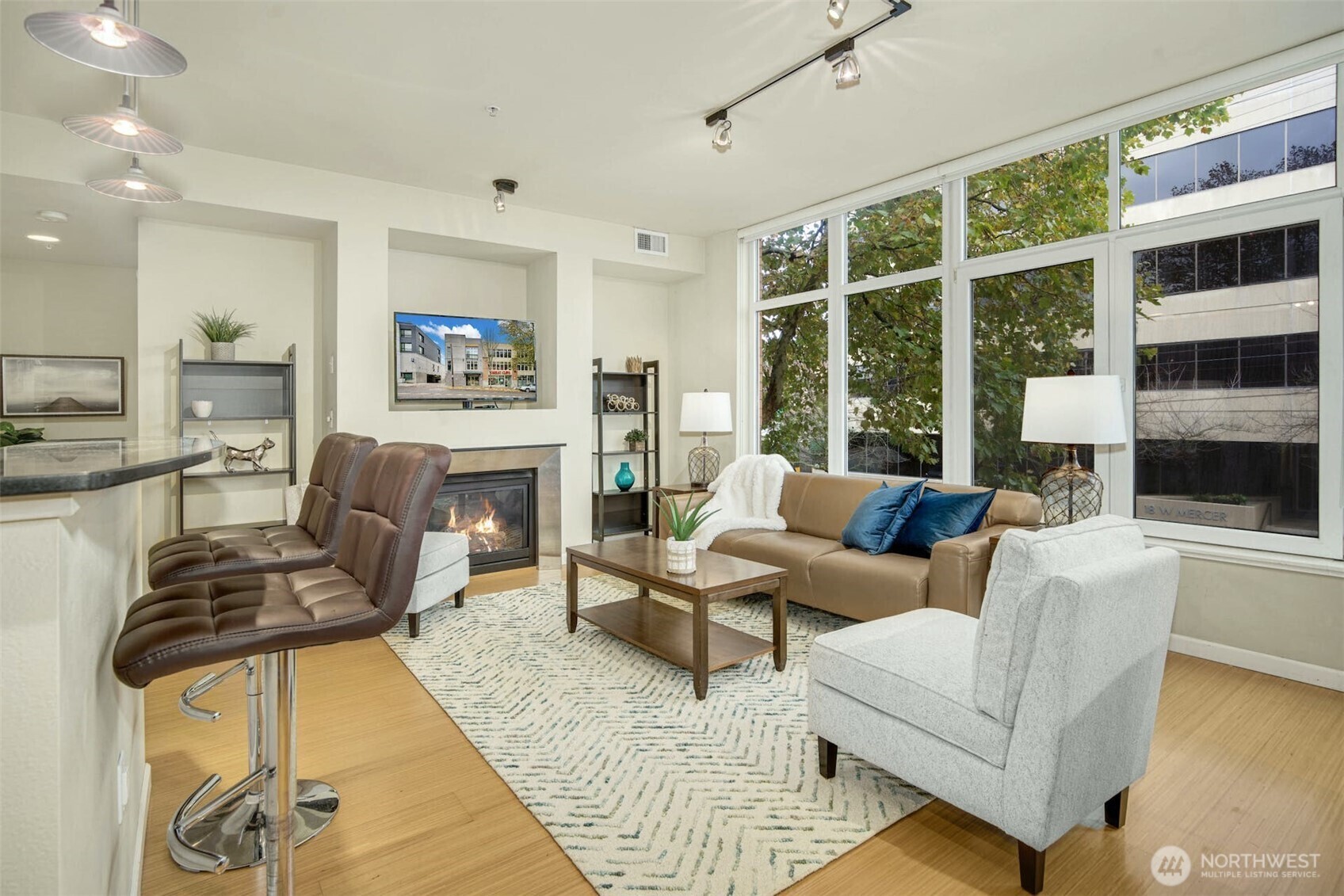 Property Photo:  17 W Mercer Street 212  WA 98119 