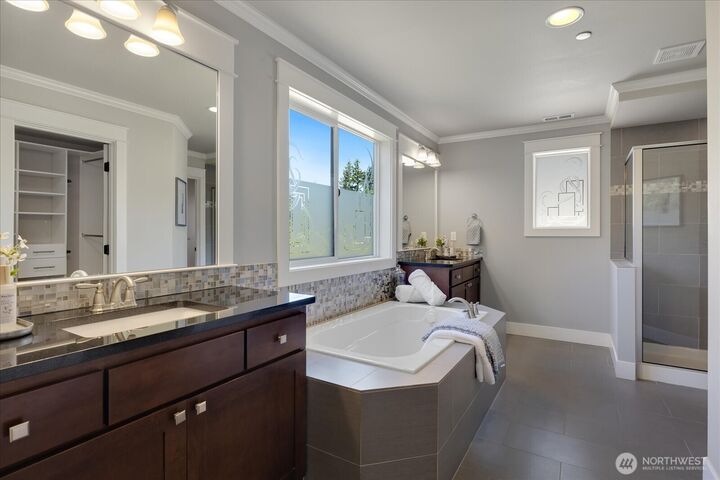 Property Photo: 6555 125th Avenue NE WA 98033