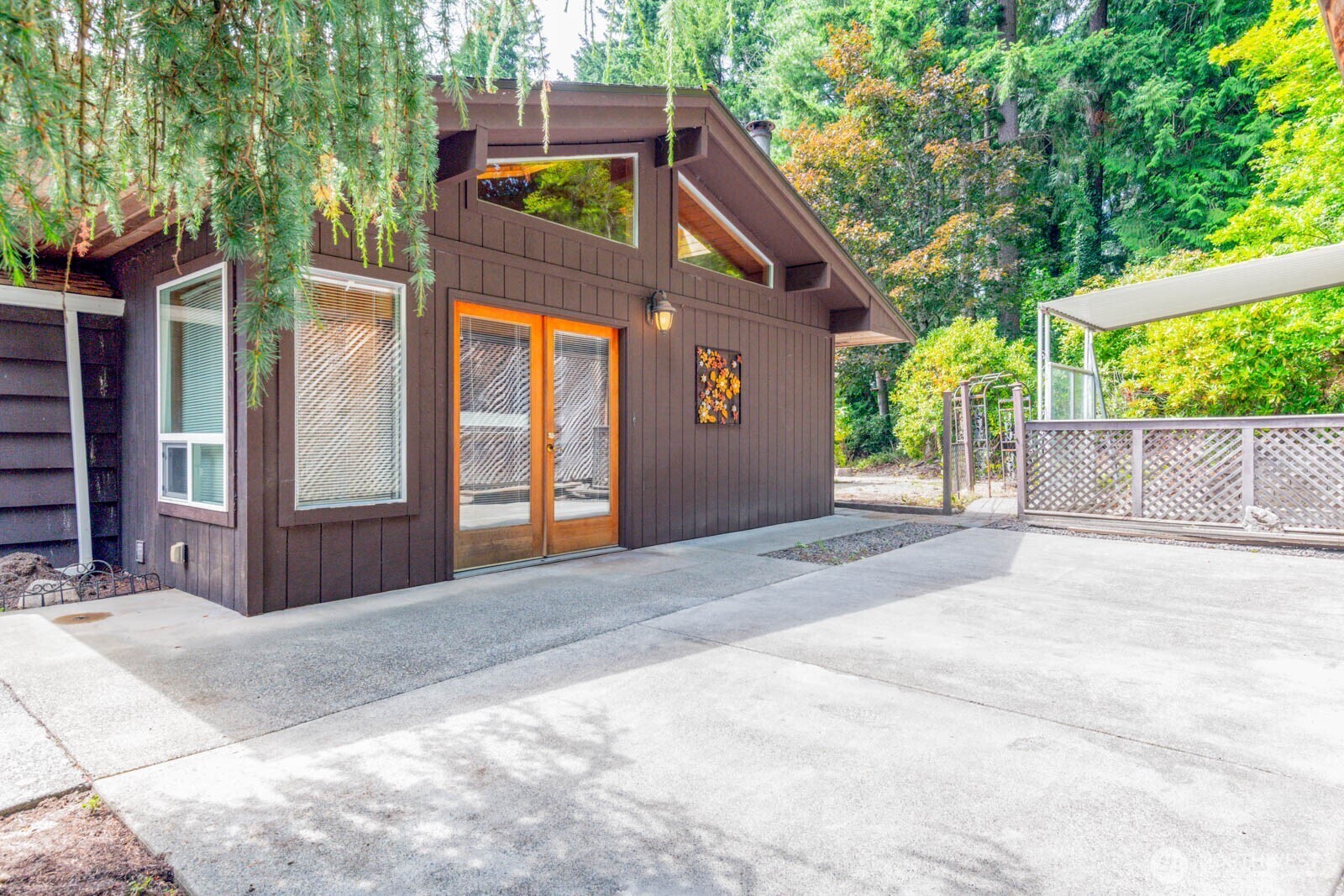 Property Photo: 1140 Lower Marine Drive WA 98312