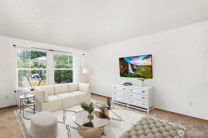 Property Photo:  498  Huston Street S  WA 98589 