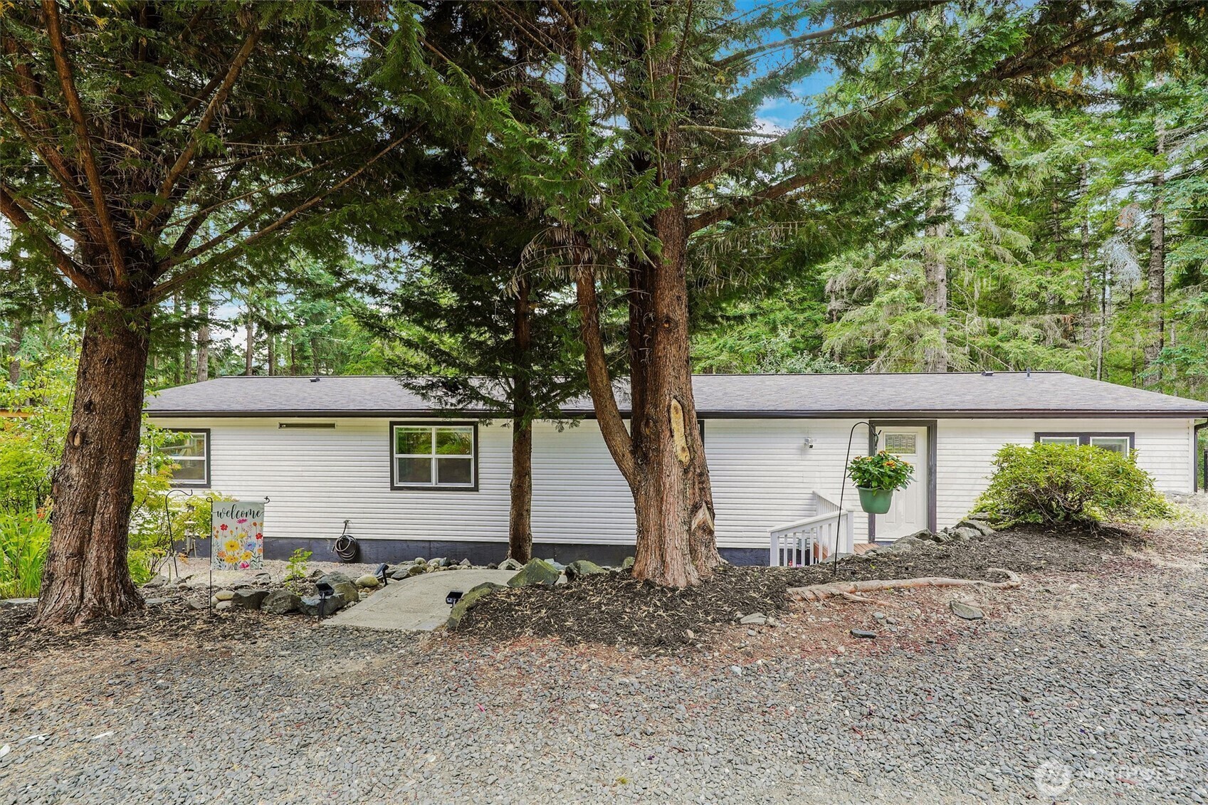 Property Photo: 12520 Lindi Lane SW WA 98367