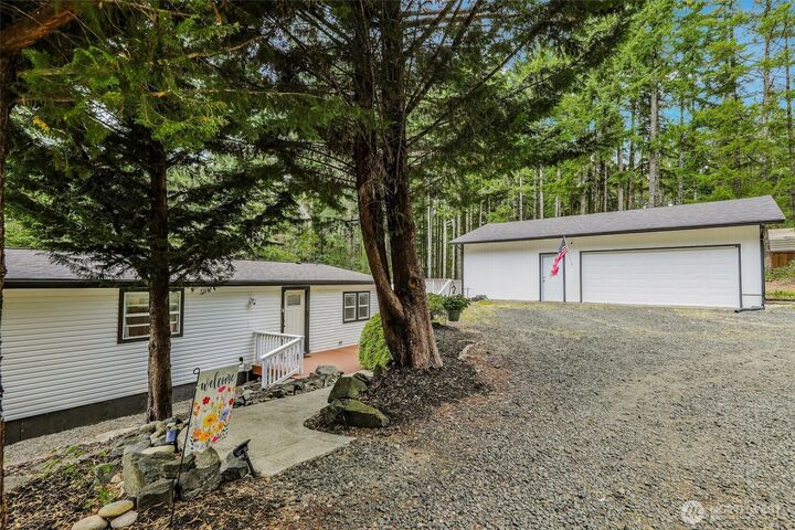 Property Photo:  12520  Lindi Lane SW  WA 98367