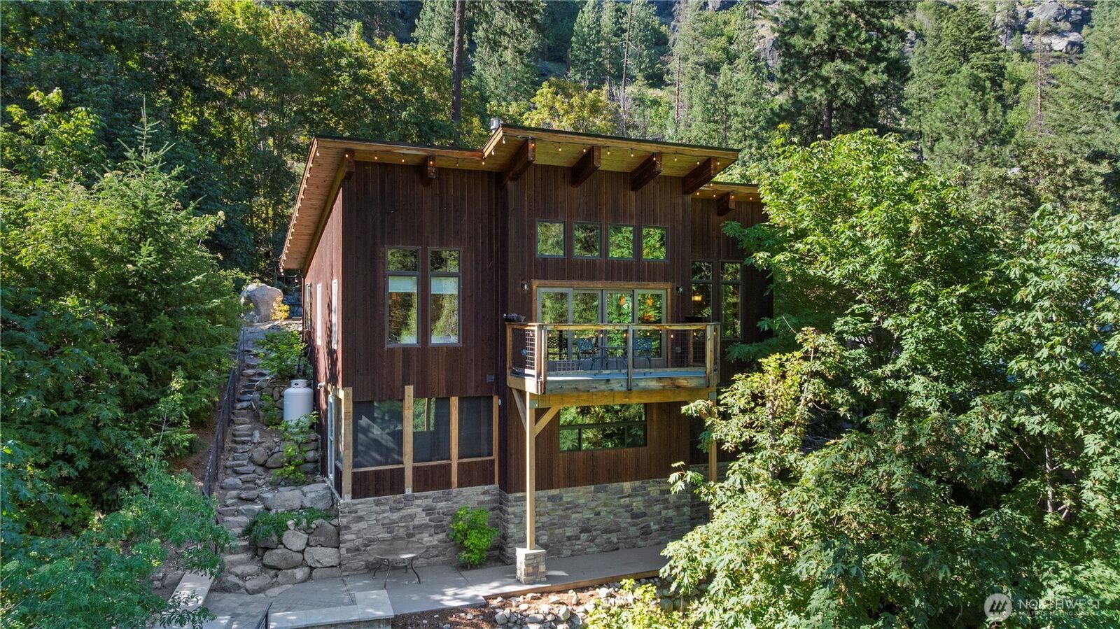 Property Photo:  7189  Icicle Road  WA 98826 