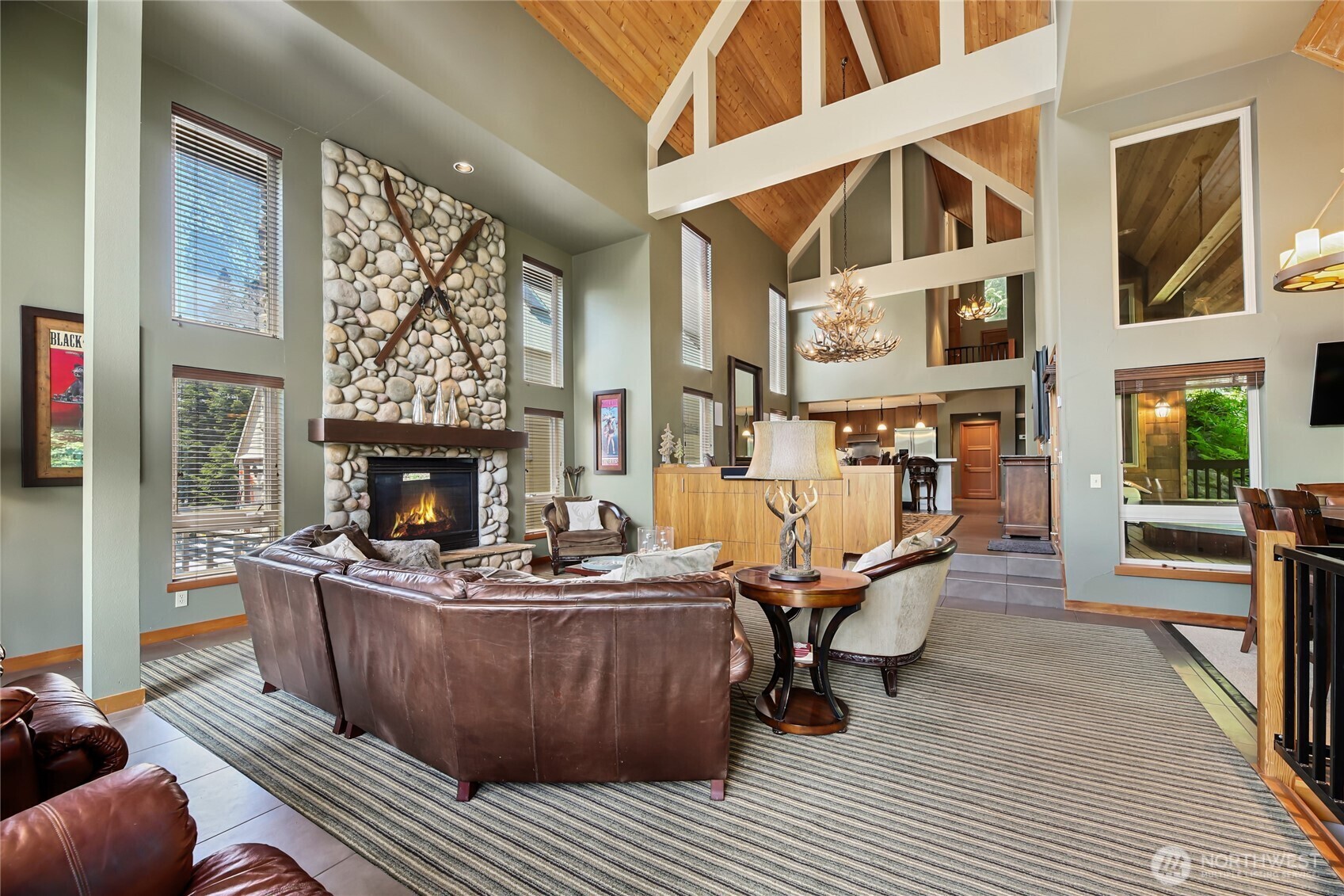 Property Photo: 220 Kearny Drive WA 98068