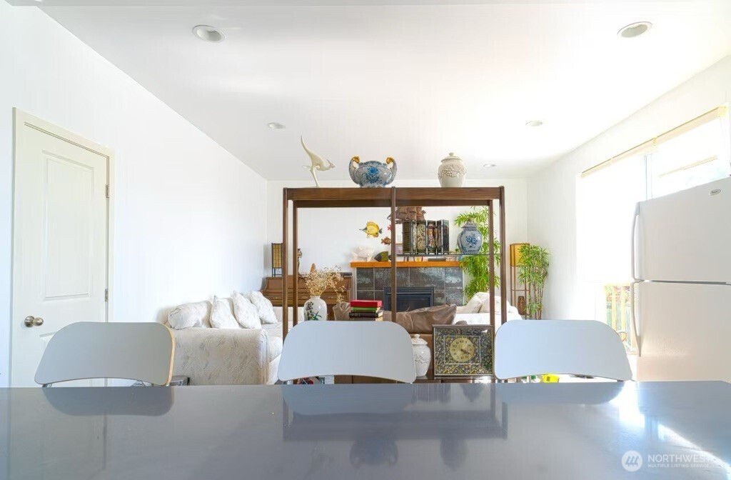 Property Photo:  24003  21st Avenue S  WA 98198 