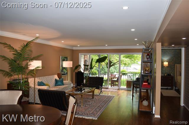Property Photo:  40750 Woodward Avenue 30  MI 48304 