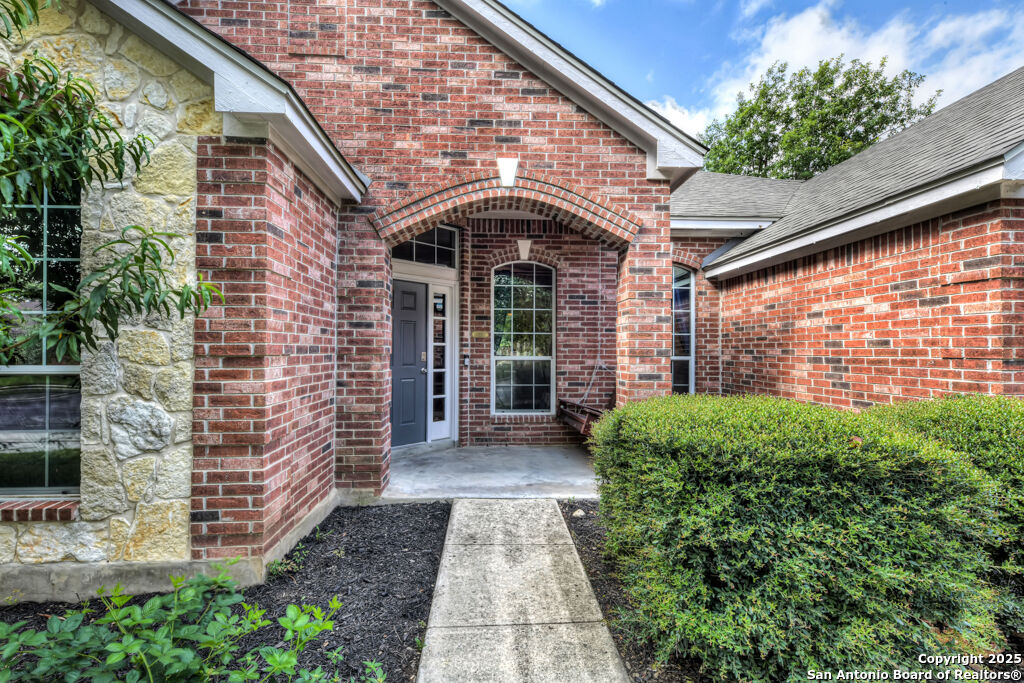 Property Photo:  10502 Black Horse  TX 78023 