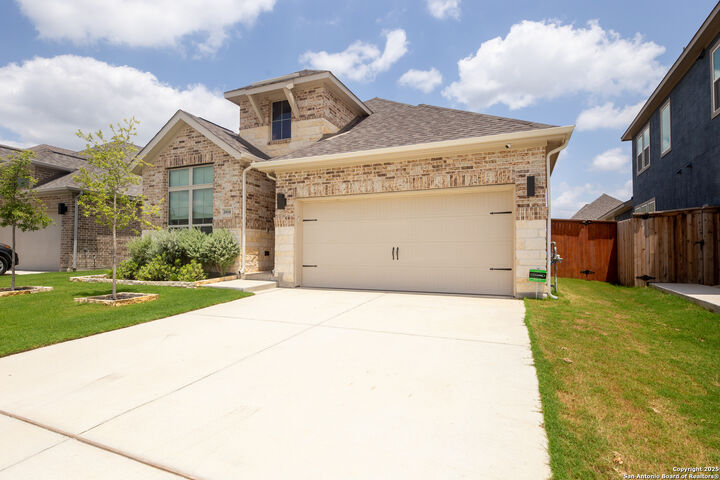 Property Photo: 2614 Suncadia TX 78245