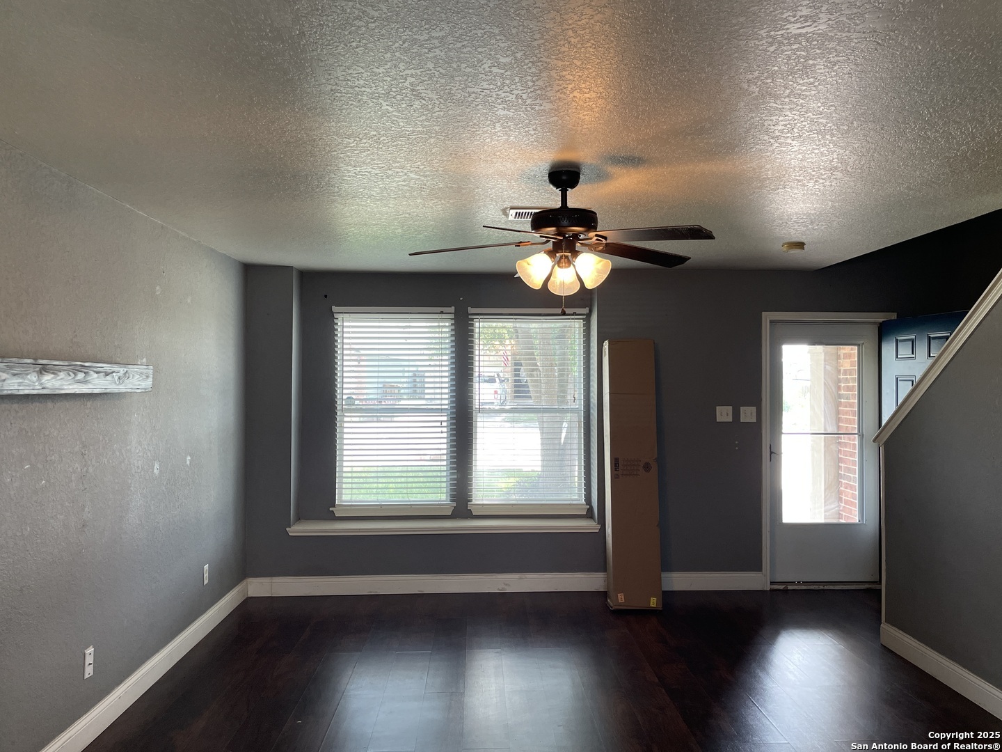 Property Photo: 5927 Ironmill TX 78109