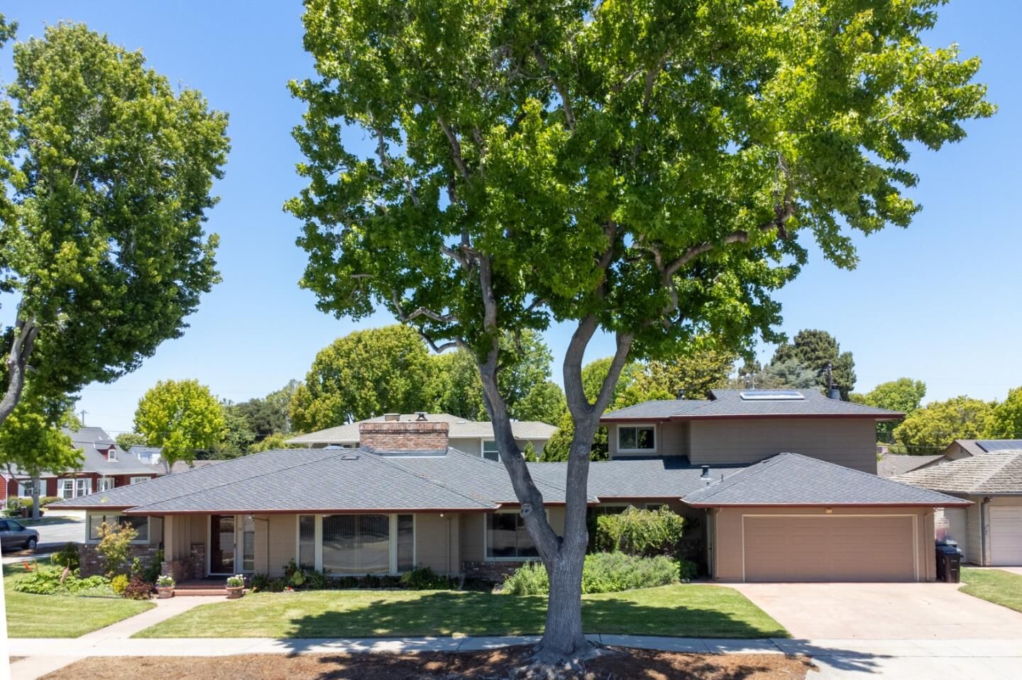 Property Photo:  30 Santa Ana Drive  CA 93901 