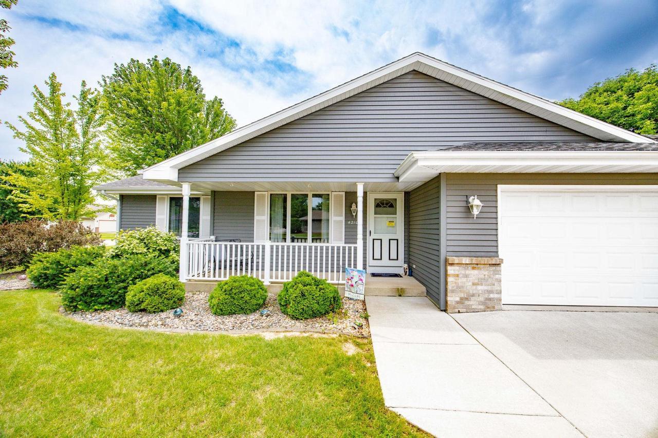 Property Photo:  4210 Kingsford Drive  WI 53546 