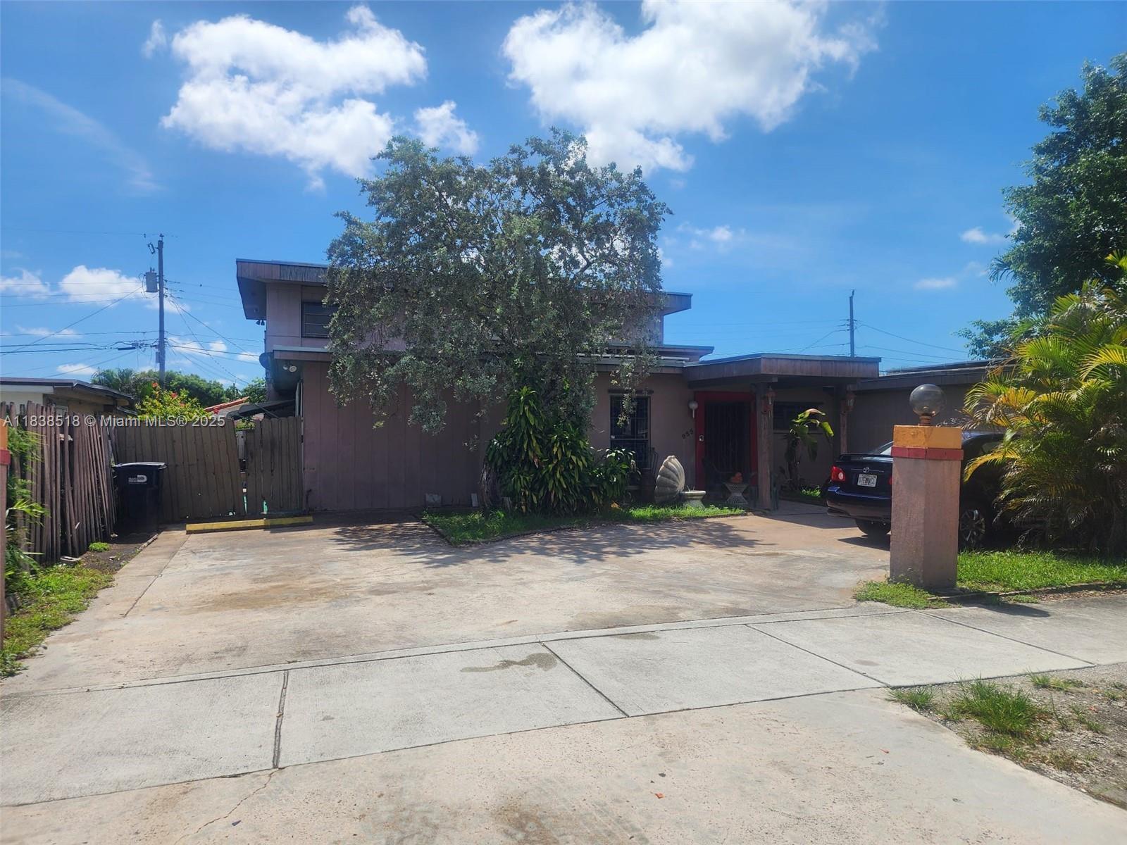 935 SW 72nd Ave  Miami FL 33144 photo