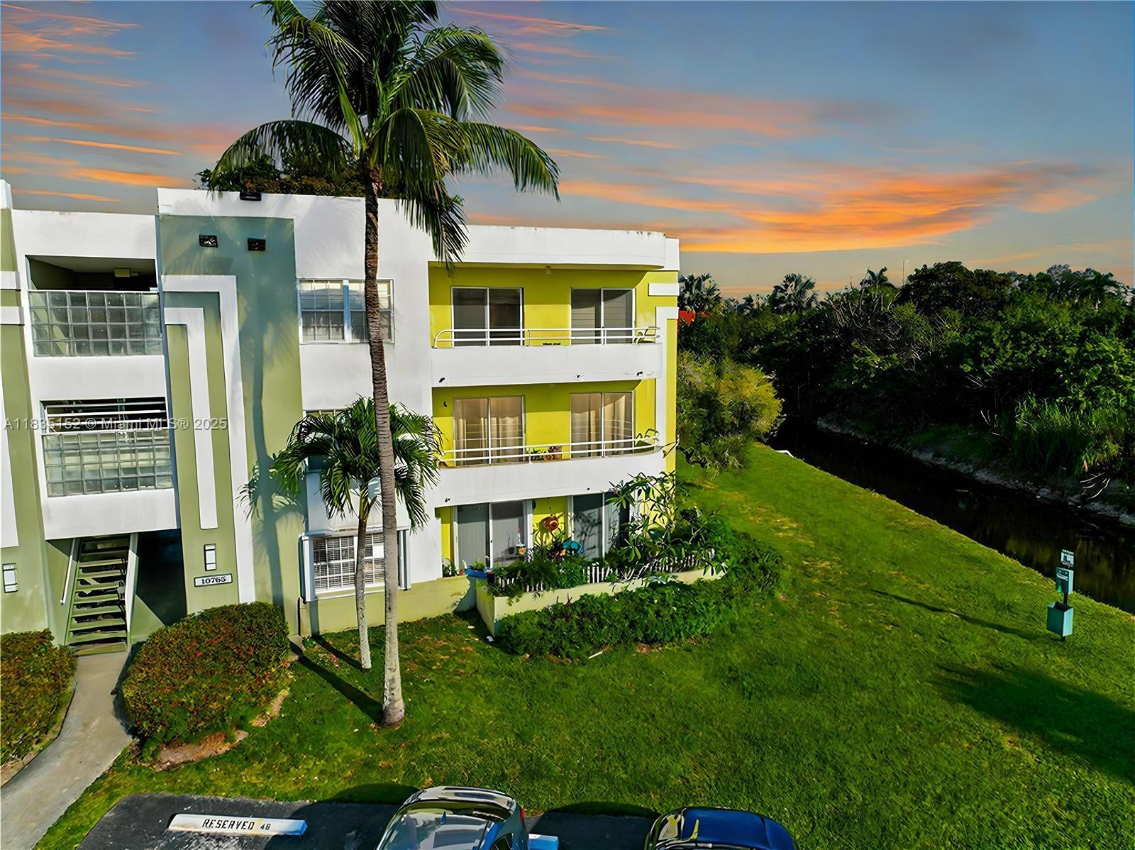 10765 SW 108th Ave 208  Miami FL 33176 photo