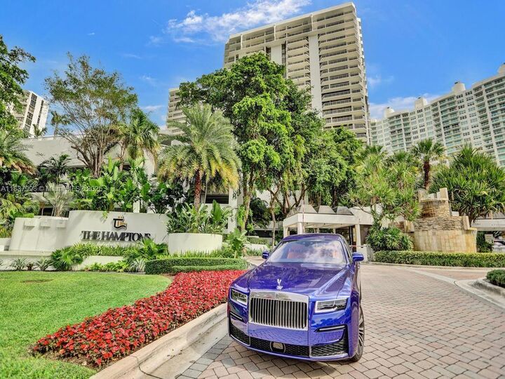 Property Photo: 20281 E Country Club Dr 1801 FL 33180