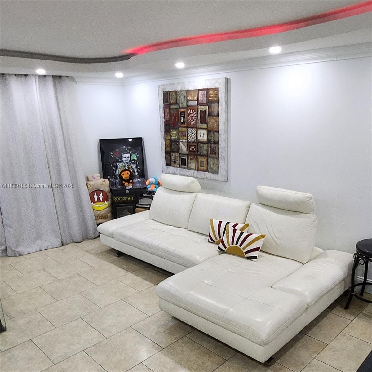 Property Photo: 2750 NE 183rd St 1701 FL 33160