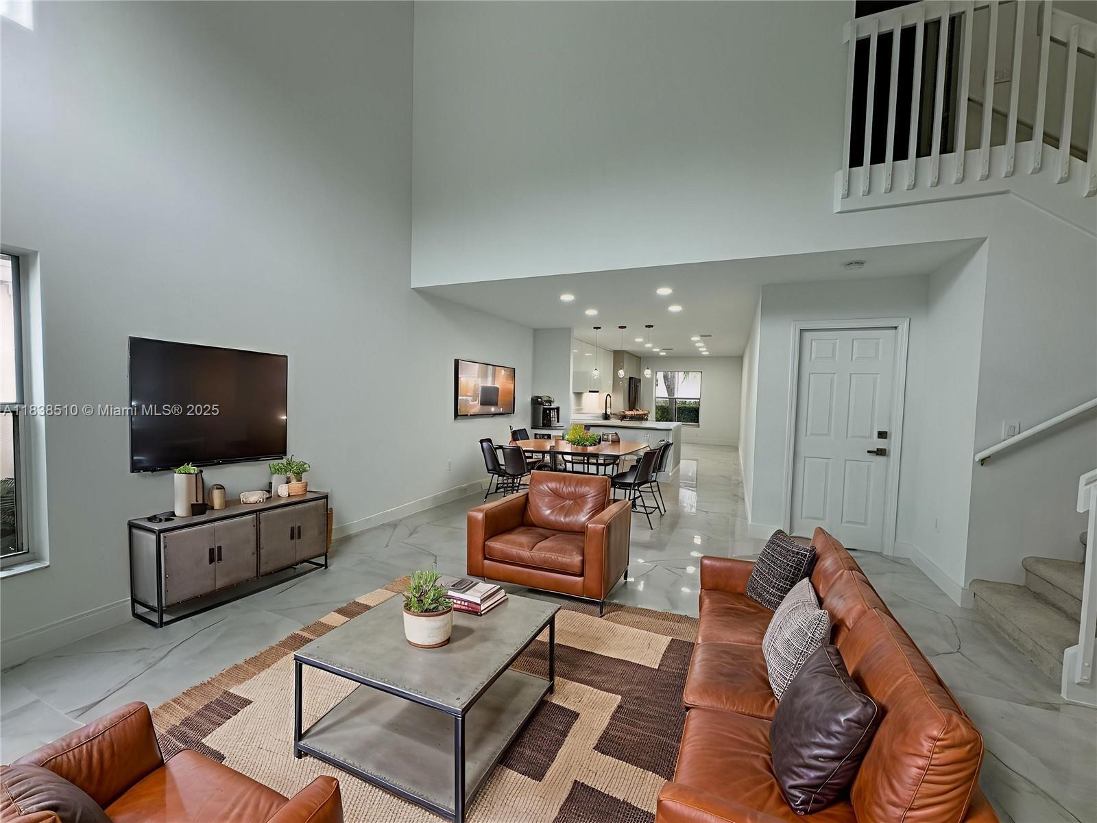 Property Photo: 1470 Sweetbay Way FL 33019