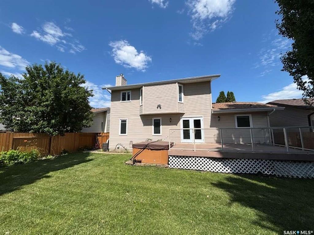 Property Photo:  234 Wickenden Crescent  SK S7N 0W4 