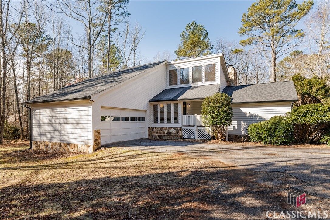 Property Photo: 290 Idylwood Drive GA 30605