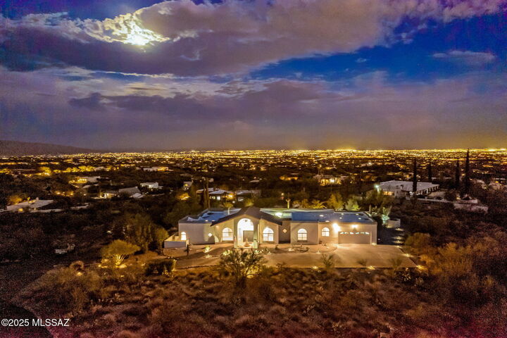 Property Photo:  5505 N Sundown Drive  AZ 85718 
