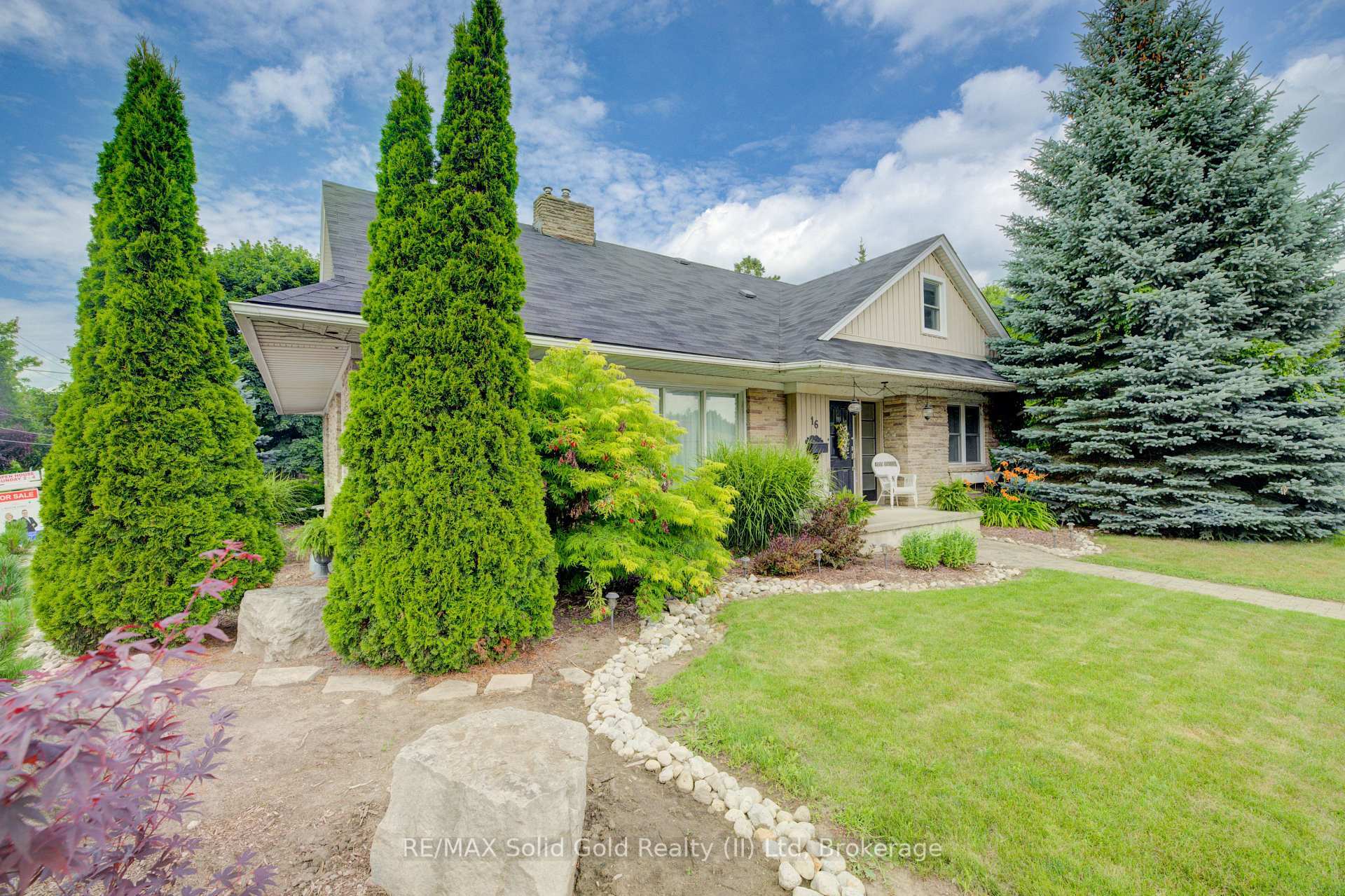 Property Photo: 16 First Street W ON N3B 1H1