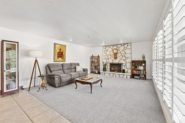 Property Photo: 7157 S Manor Dr UT 84121