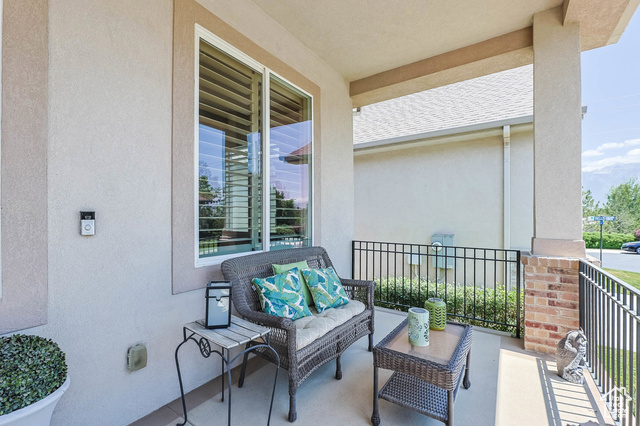 Property Photo: 1524 W Foliage Ln UT 84095