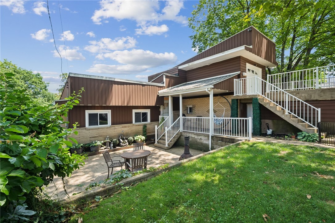 Property Photo: 4075 Greensburg Pike PA 15221