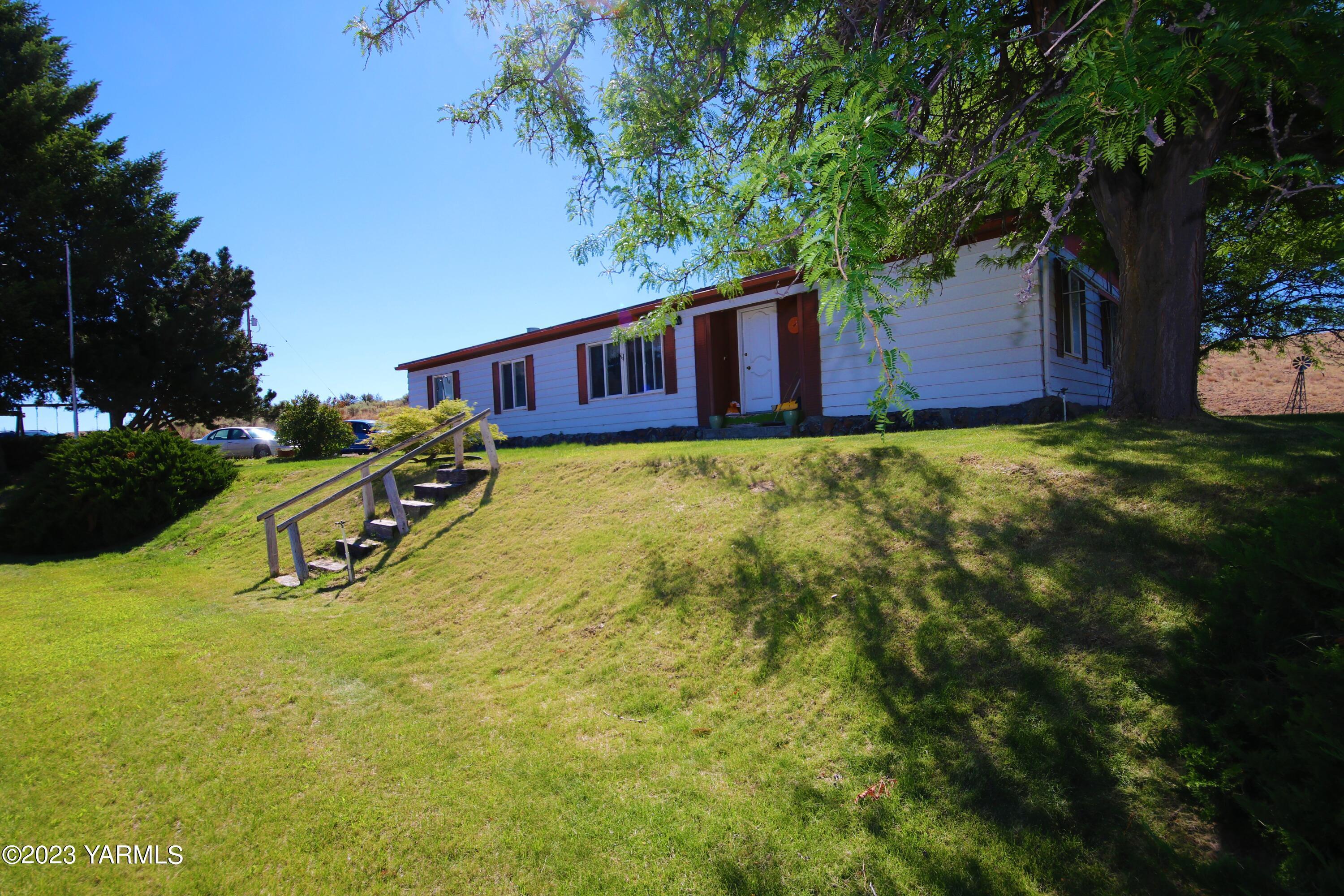 4920 S Wenas Rd  Selah WA 98942 photo