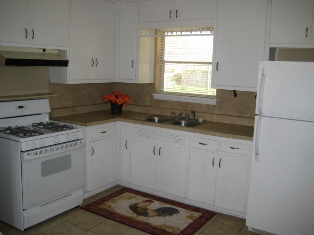 Property Photo: 4807 Sylvandale Drive TX 78745