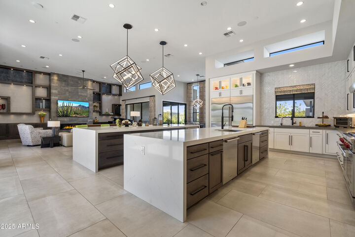 Property Photo:  11946 E Cavedale Drive  AZ 85262 