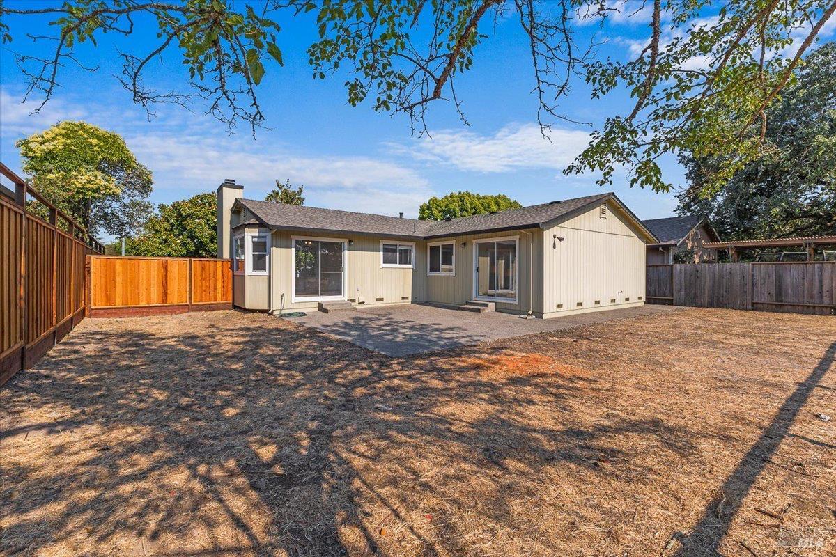 Property Photo: 989 Ventnor Avenue CA 95492