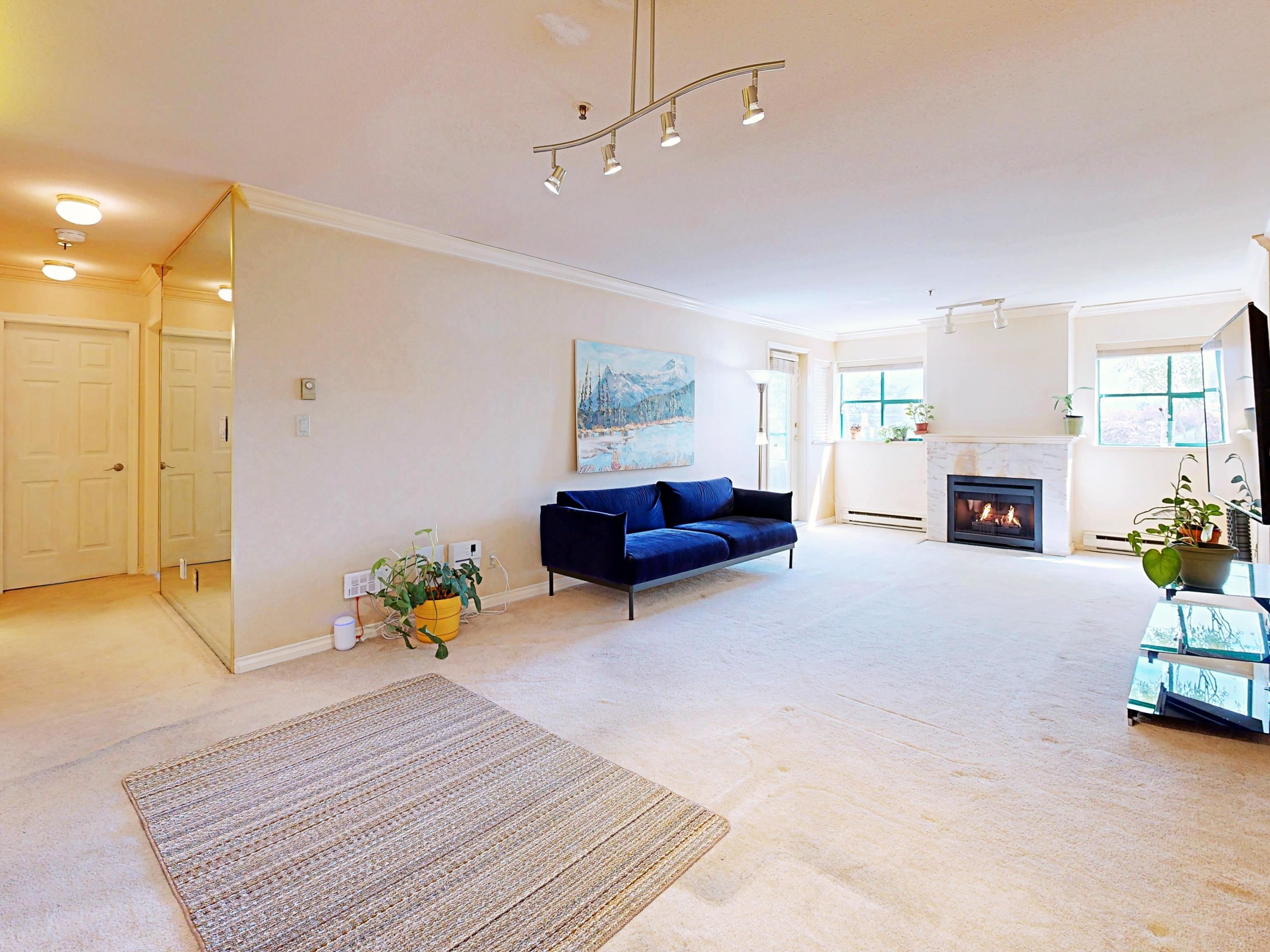 Property Photo: 5550 14B Avenue 101 BC V4M 2G6