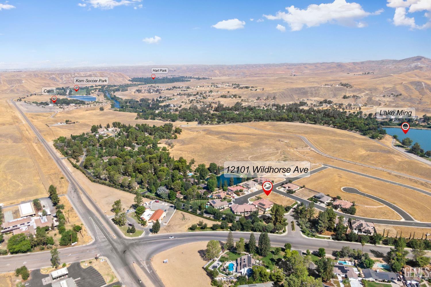 Property Photo: 12101 Wildhorse Avenue CA 93306