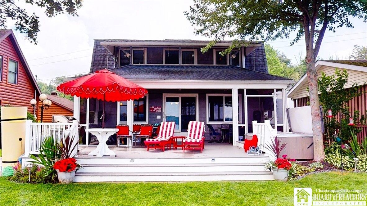 Property Photo:  5536 Wells Bay Road  NY 14710 