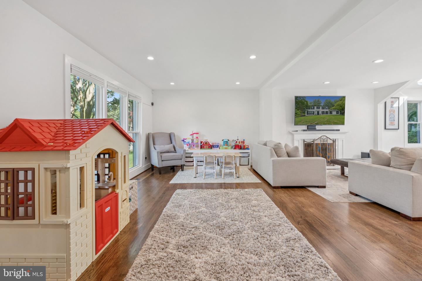 Property Photo:  9621 Trailridge Terrace  MD 20854 