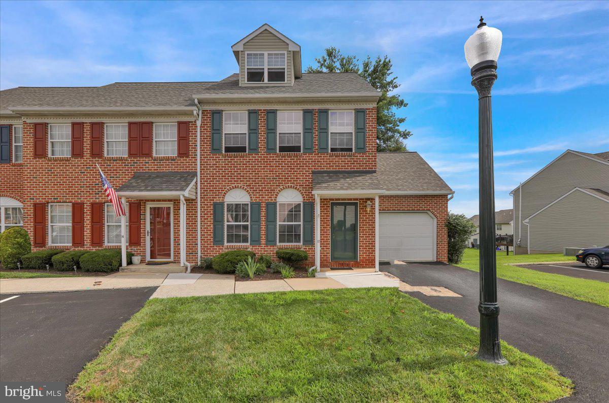 Property Photo: 17 Charlemont Court PA 19607