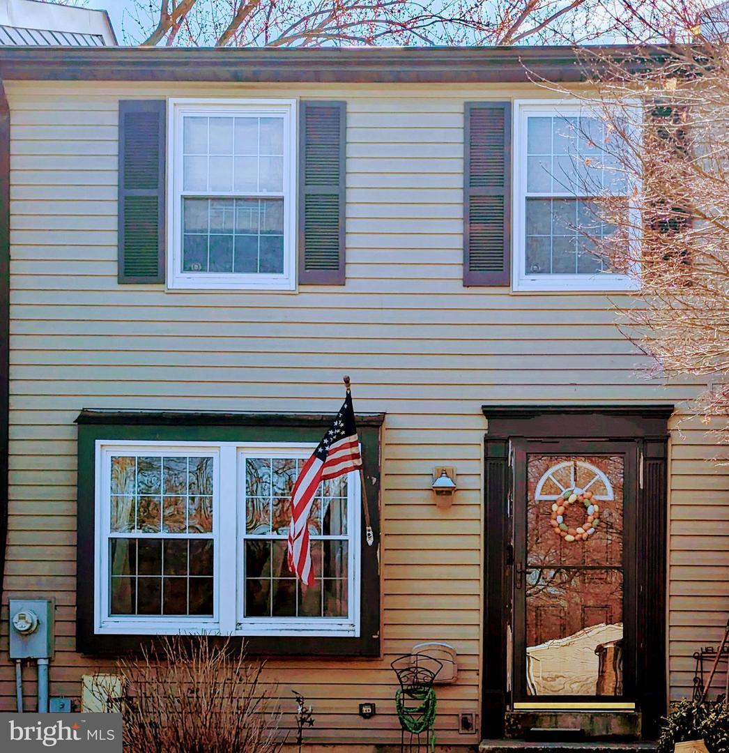 Property Photo: 9206 Pinenut Court MD 20723