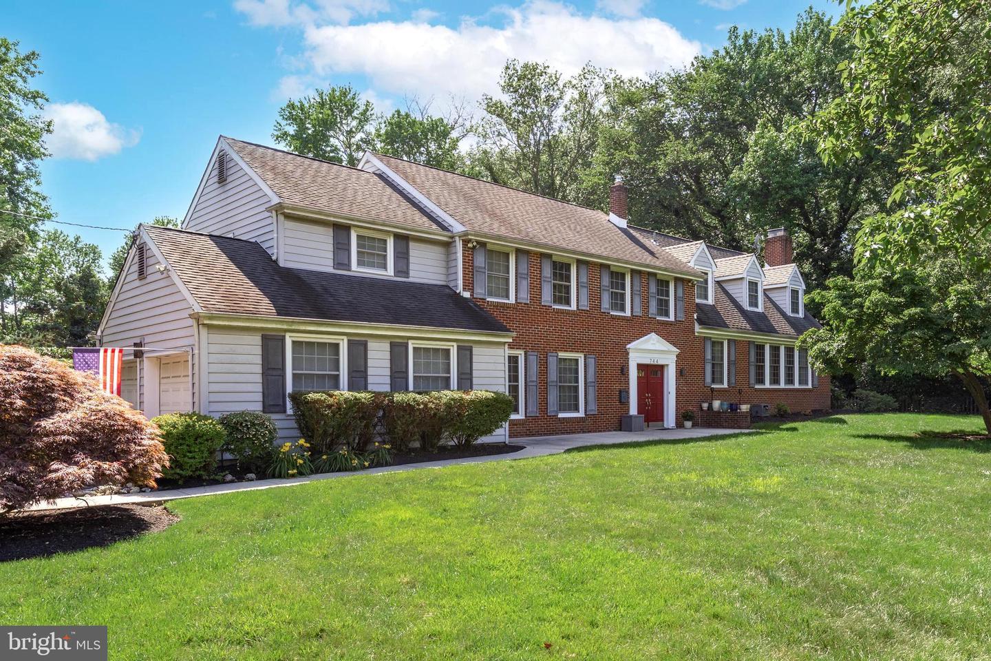 Property Photo: 744 Signal Light Road NJ 08057