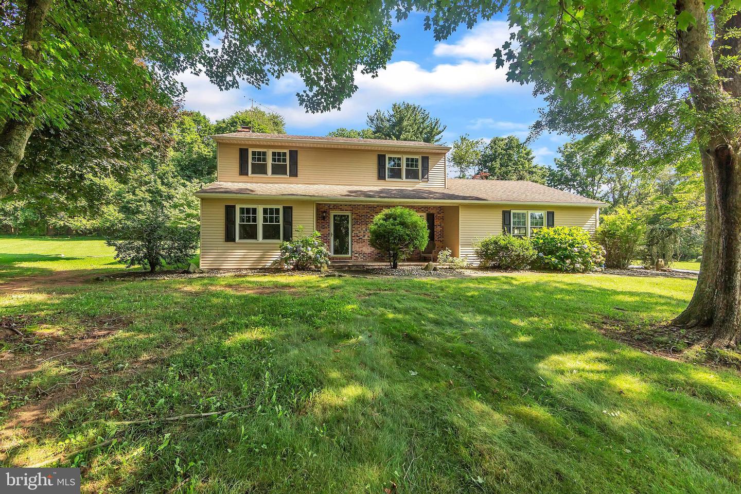 Property Photo:  111 Glennann Drive  PA 19350 