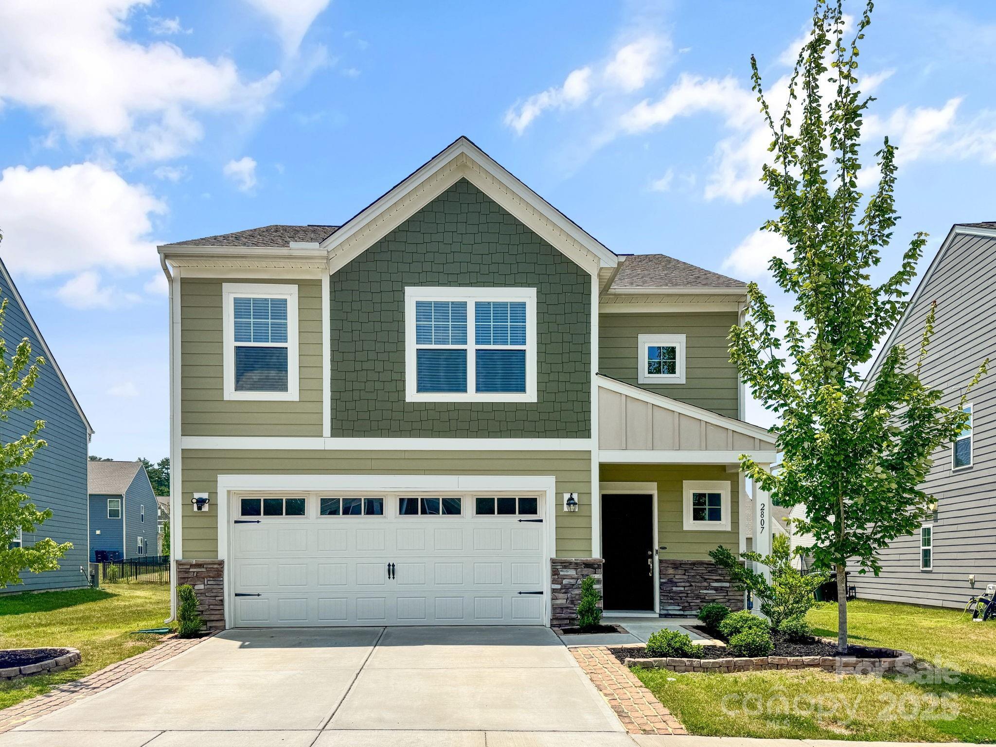 Property Photo: 2807 Oldfield Drive NC 28110