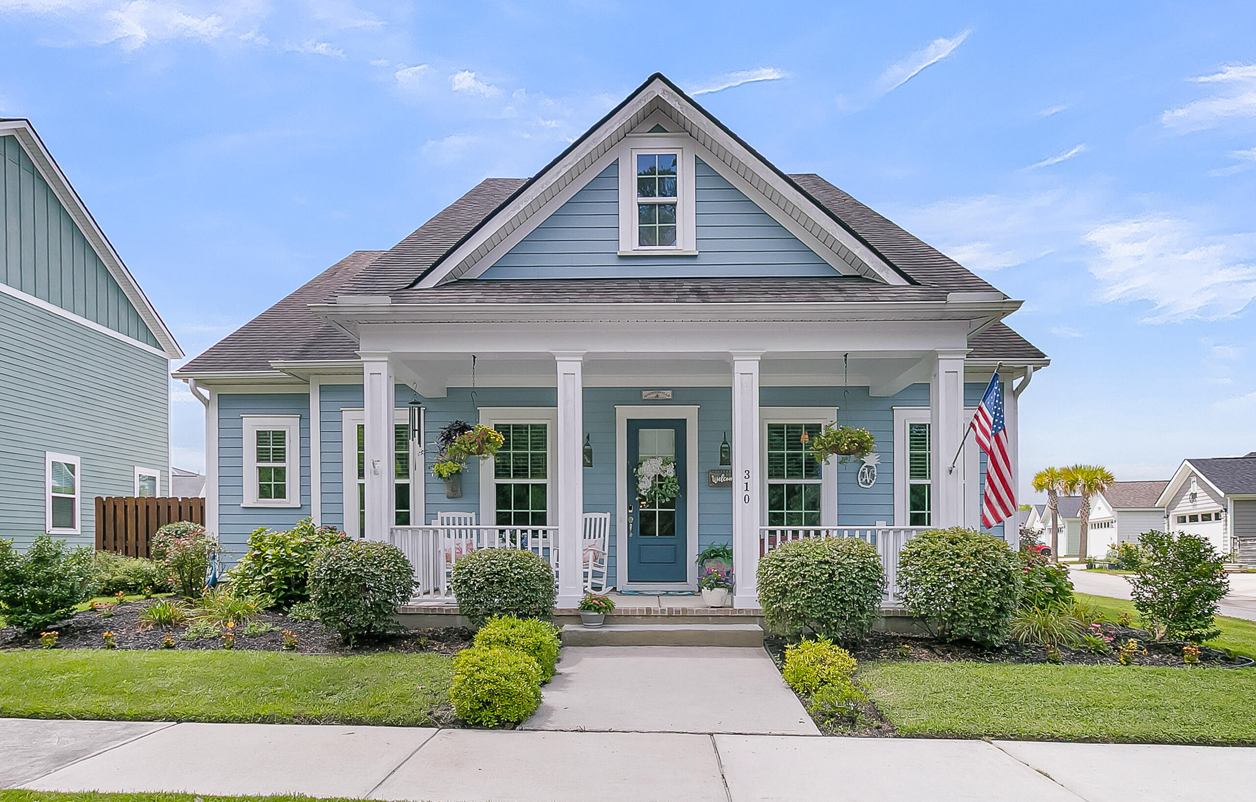 Property Photo: 310 Woodgate Way SC 29485