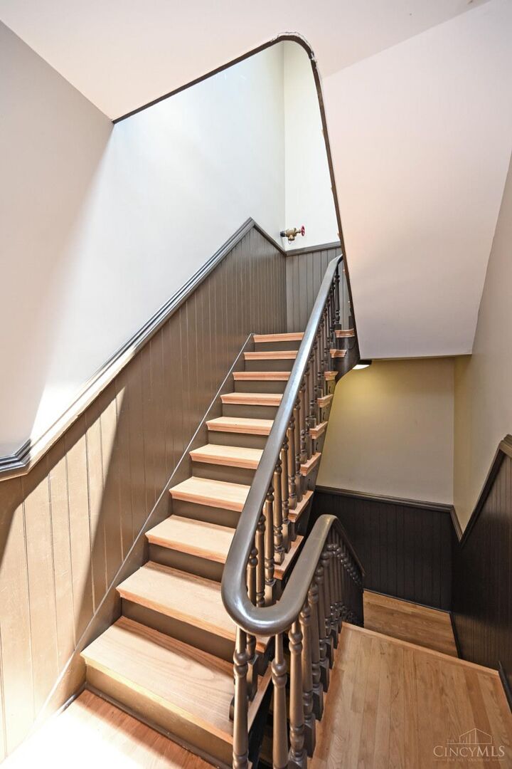 Property Photo:  27 Mercer Street  OH 45202 