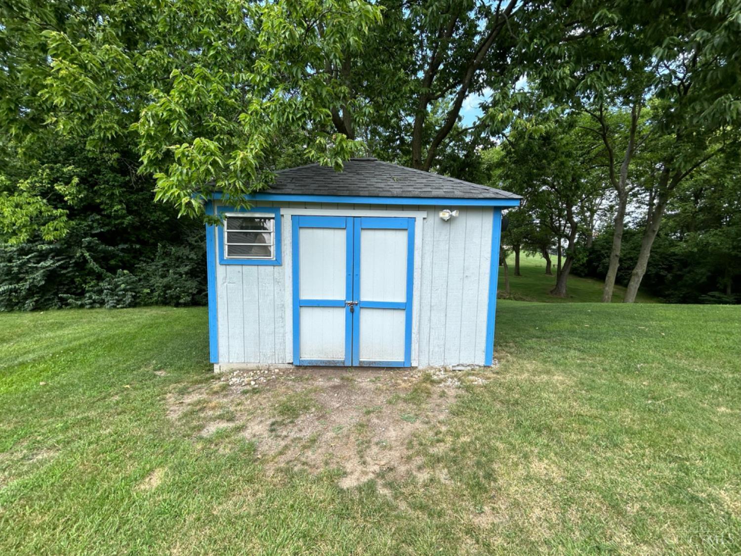 Property Photo: 4916 Logstons Meadow Drive OH 45011