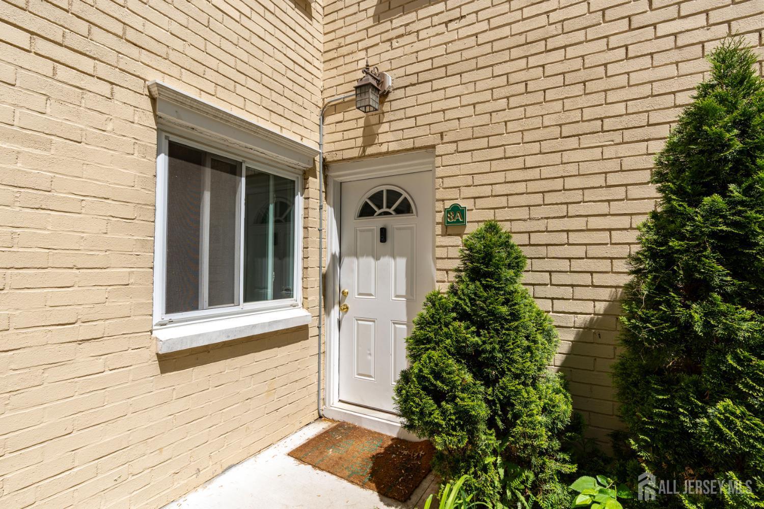 18 Lake Avenue 8A  East Brunswick NJ 08816 photo
