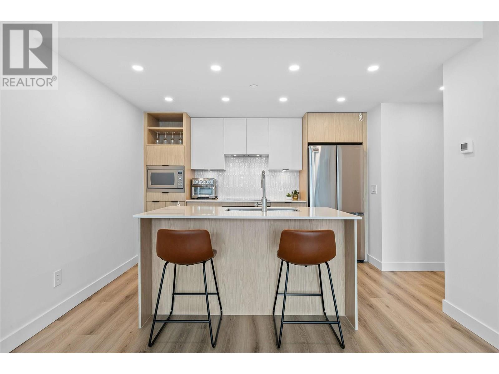Property Photo: 1488 Bertram Street 3201 BC V1Y 0M6